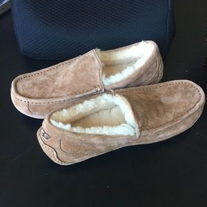Men’s UGG Ascot Slippers